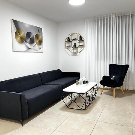 Spat Vip Apartment Bat Yam Eksteriør bilde