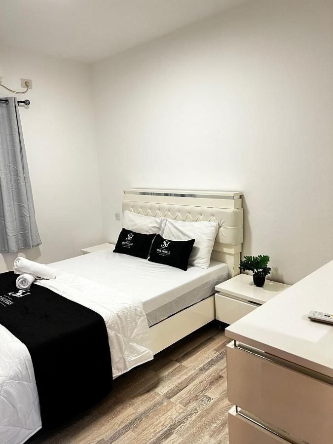 Spat Vip Apartment Bat Yam Eksteriør bilde